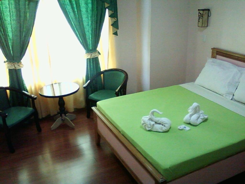 Oyo 765 Ibay Zion Hotel Багио Номер фото